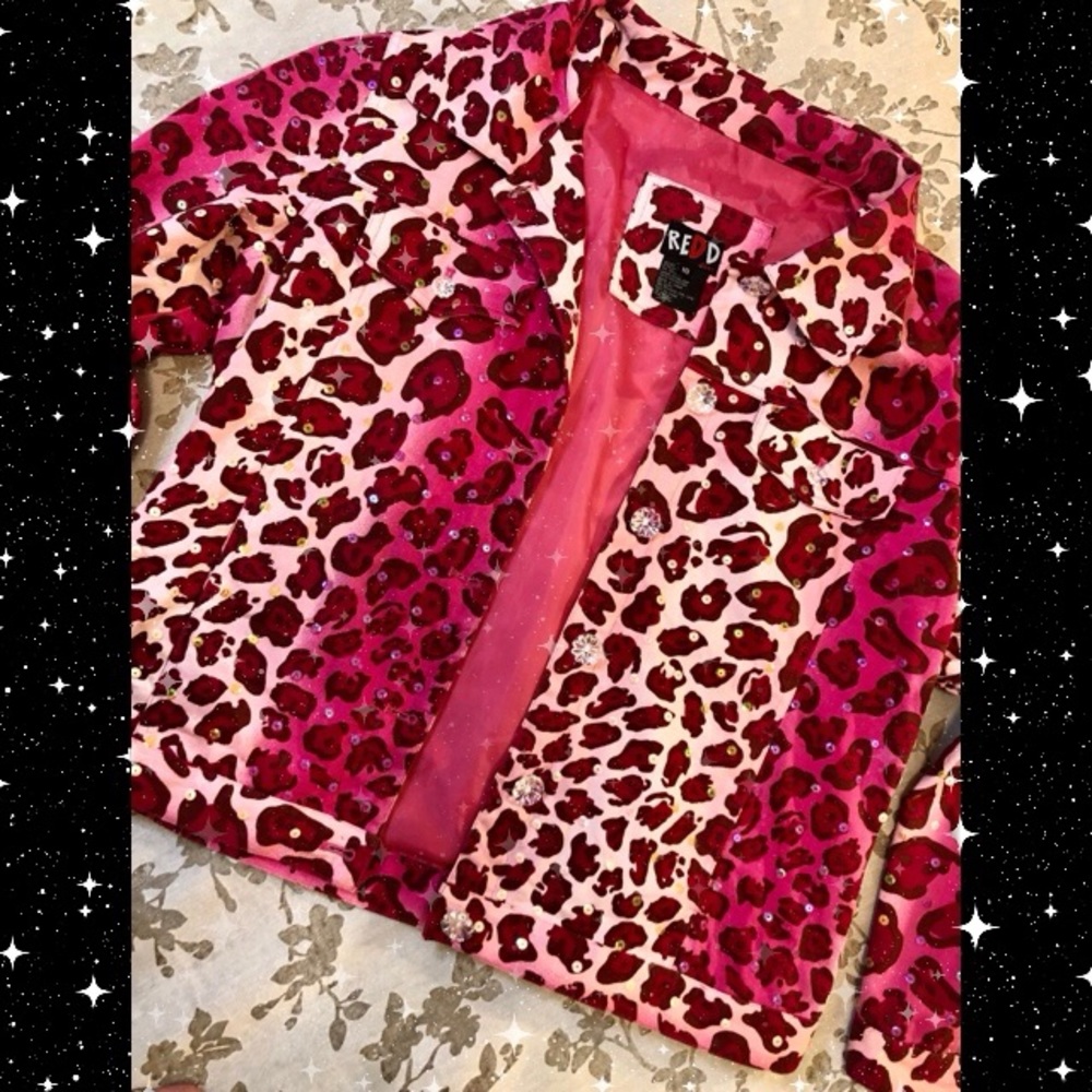 💜SOLD💜 Y2k pink cheetah print button up blazer